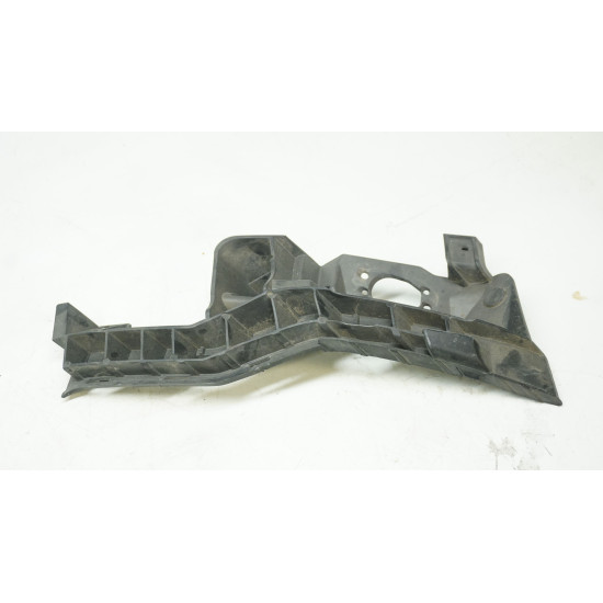 2012-2015 Audi A6 Non S Line Bumper Bracket Right 4G0807096