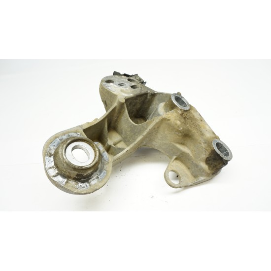 2006-2008 AUDI A4 2.0T Passenger Engine Mount Bracket 8E0199352N