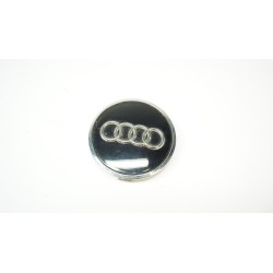 B9 Audi A4 Center Wheel Cap 8W0601170A