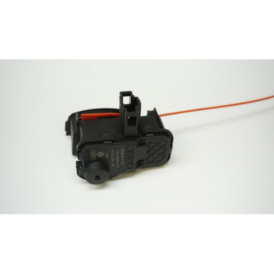 B8 AUD I A4 A5 Fuel Door Lock Actuator 8K0862153H