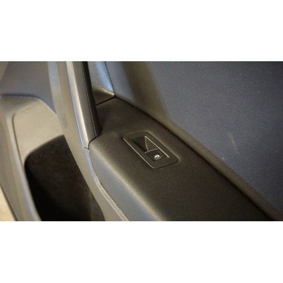 2018-2021 Volkswagen Tiguan Front Door Card Panel Right Passenger 5NN867010E