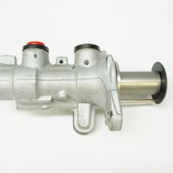 2019-2021 Volkswagen Tiguan Brake Master Cylinder 5QM614019H