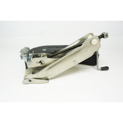 2004-2008 AUDI S4 Roadside Scissor Jack 8E0011031M