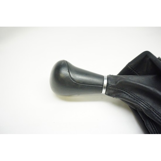2009-2012 AUDI Q5 Shift Knob and Boot Black 8K1713139A