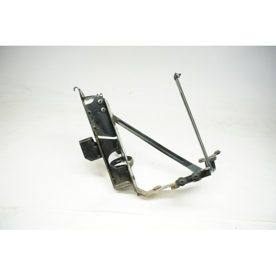2014-2018 AUDI RS7 LEFT AUXILIARY RADIATOR BRACKET 4G0121261L
