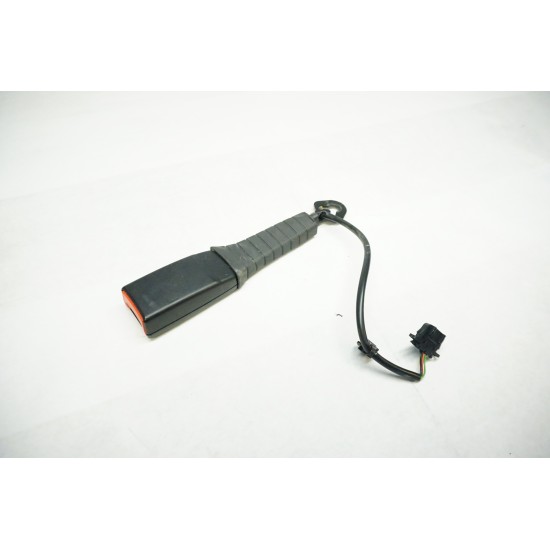8K AUDI A4 A5 S4 S5 - RIGHT Front Seat Belt Receiver Buckle - BLACK 8K0857756C