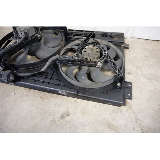 2000-2006 Audi TT 1.8T Radiator Electric Cooling Fan Assembly 1J0121205B