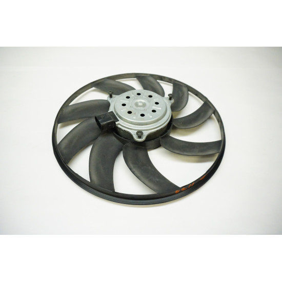 2015-2018 AUDI Q3 2.0T RIGHT COOLING FAN 200 W 8K0959455Q