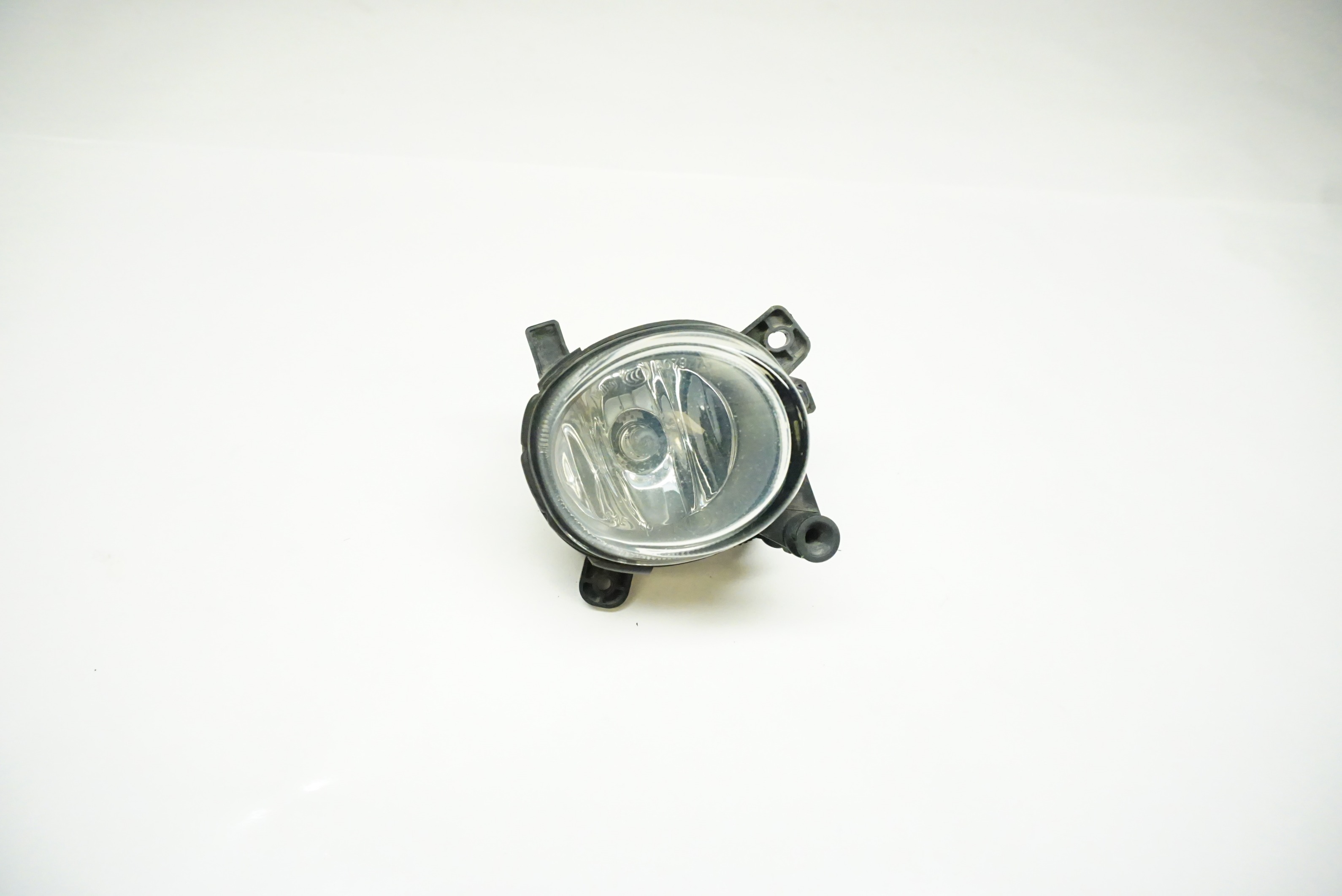 2008-2012 AUDI S5 Passenger Front Bumper Fog Light Parking Lamp 8T0941700E