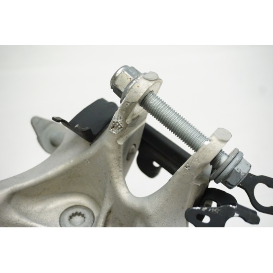 2018-2021 AUDI SQ5 Rear Suspension Knuckle Spindle LEFT 80A505431G