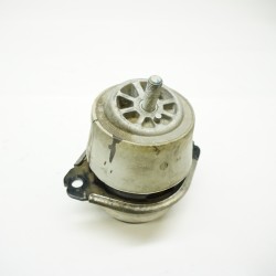 2007-2015 AUDI Q7 Engine Motor Mount 7L8199131A