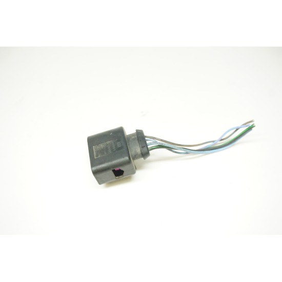 Genuine Audi Volkswagen Pig Tail Plug 8K0973704