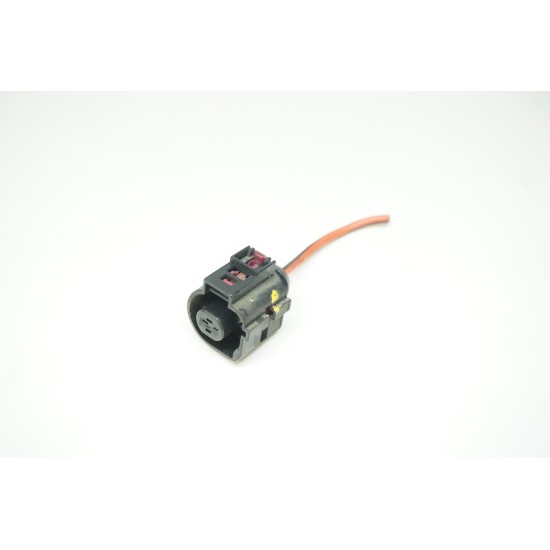 Audi Volkswagen Pig Tail Plug 1K0973751