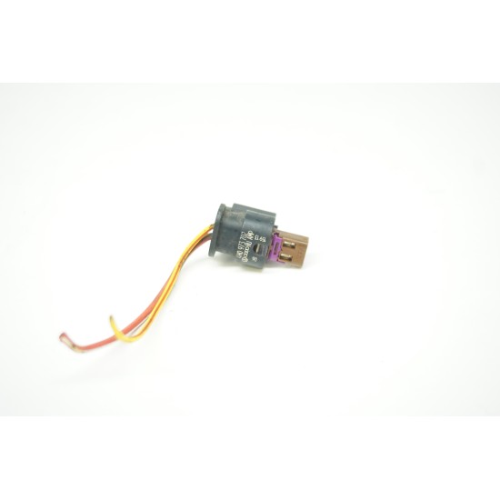 Genuine Audi Volkswagen Pig Tail Plug 4H0973702