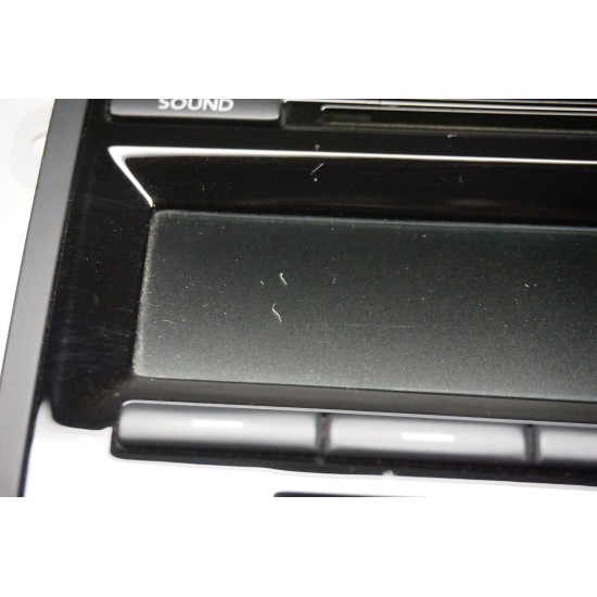 2012-2015 Volkswagen Passat Radio Receiver 1K0035164D
