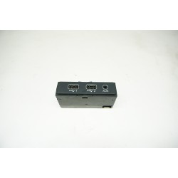 2017-2019 B9 AUDI A4 S4 Aux / USB Interface Module 8W0035736
