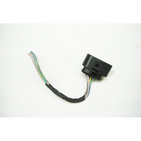 Volkswagen Alltrack Headlight Pig Tail Plug 6R0973735