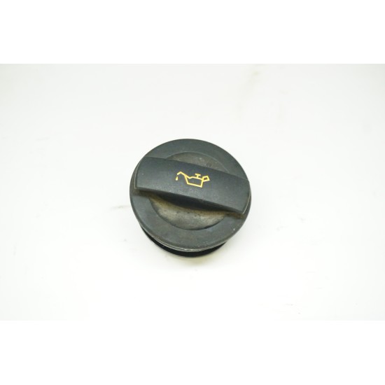 2004-2006 Audi A8 4.2L V8 Oil Fill Cap 06C103485L