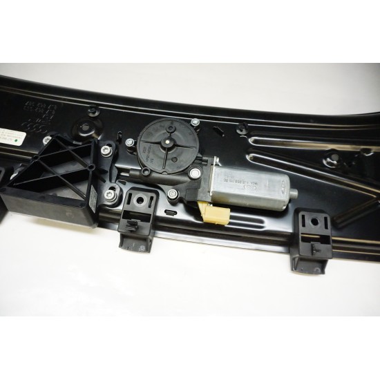 2008-2015 Audi TT Wind Screen Buffer Motorized Frame 8J7862281A