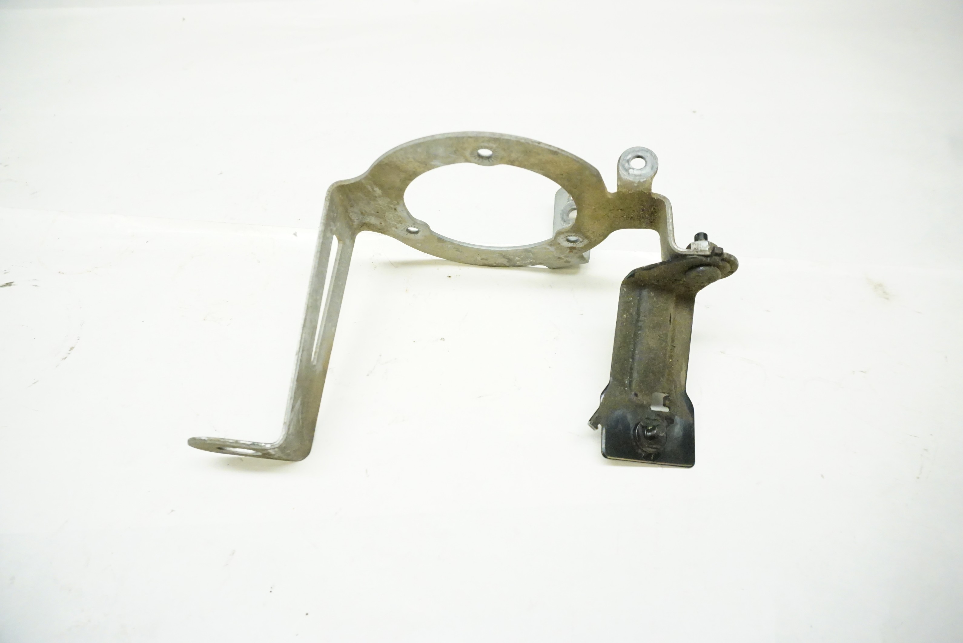 17-19 Volkswagen Alltrack Secondary Air Pump Bracket 5Q0906617A