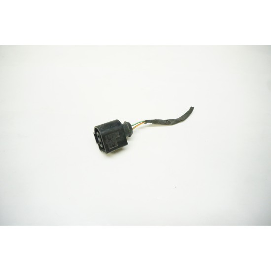 Audi Volkswagen Porsche Pig Tail Plug 8P0973722