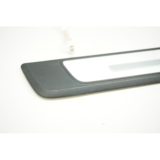 2017-2019 Driver Illuminated Door Sill Plate 8W0947417A