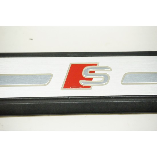 2017-2019 Passenger Illuminated Door Sill Plate 8W0947418A