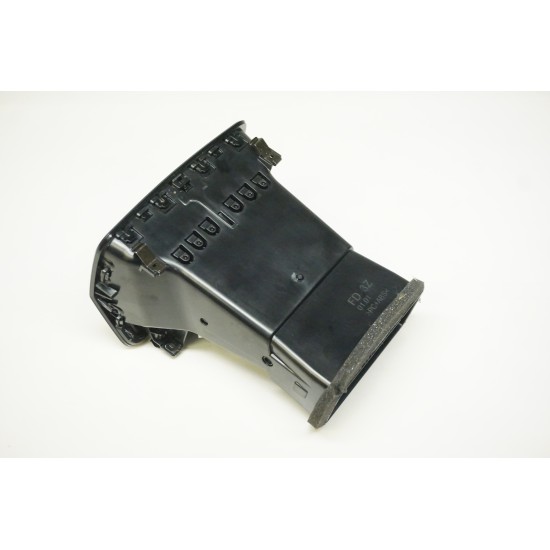 AUDI Q3 Rear Seat Heat Air Conditioning Vent 83A819203A