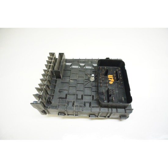 Volkswagen Jetta TDI Engine Bay Relay / Fuse Box 1K0937125D