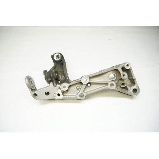 2008-2014 Volkswagen Jetta Golf Subframe Support Bracket - LEFT 1K0-199-295-E