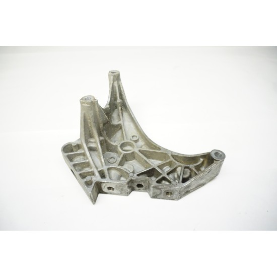 2010-2014 Volkswagen Jetta Sportwagen TDI Engine Mount Bracket Right 03L199207