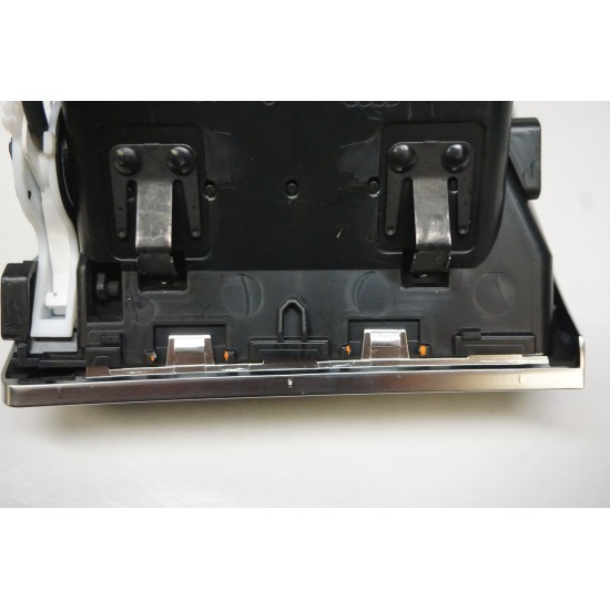 D3 AUDI A8 Heat Air Conditioning Air Vent Front Center Passenger 4E0-820-952