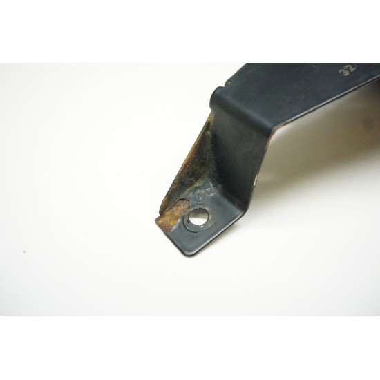 B8 AUDI RS5 Oil Cooler Mount RIGHT 8K0805546A