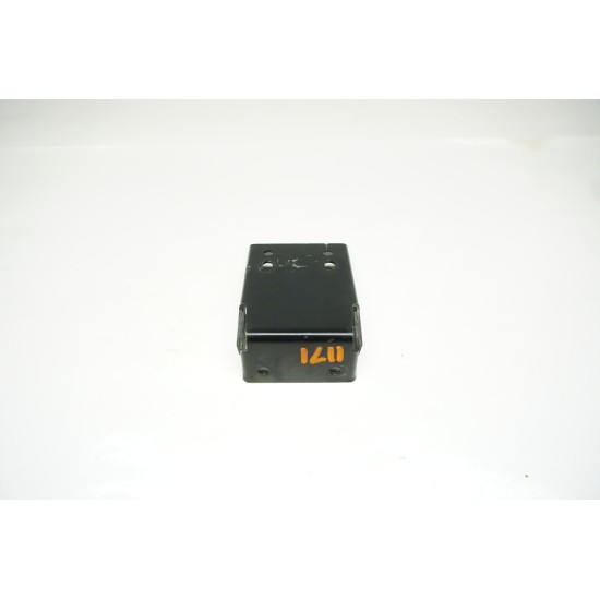AUDI RS5 V8 Engine Oil Cooler Mount Bracket 8K0 805 893 B