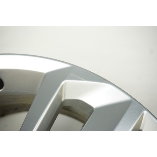 Volkswagen Passat Factory Alloy Wheel 561601025AA