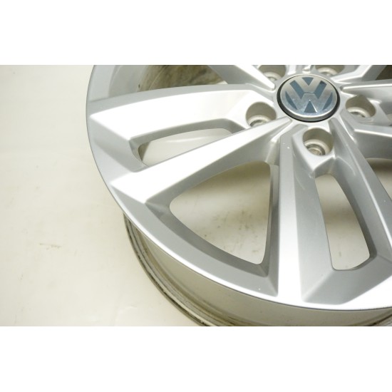 Volkswagen Passat Factory Alloy Wheel 561601025AA