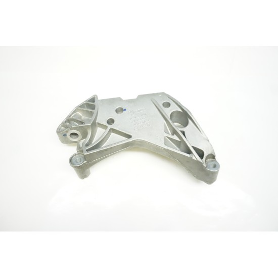 Volkswagen Jetta Beetle Tiguan Passat Engine Support Bracket Right 06K199207A