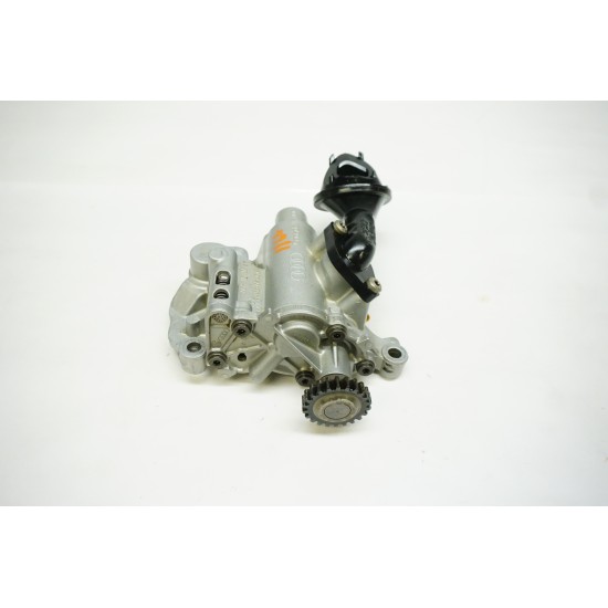 18-22 Volkswagen Passat 2.0T Oil Pump 06H115105BT OEM