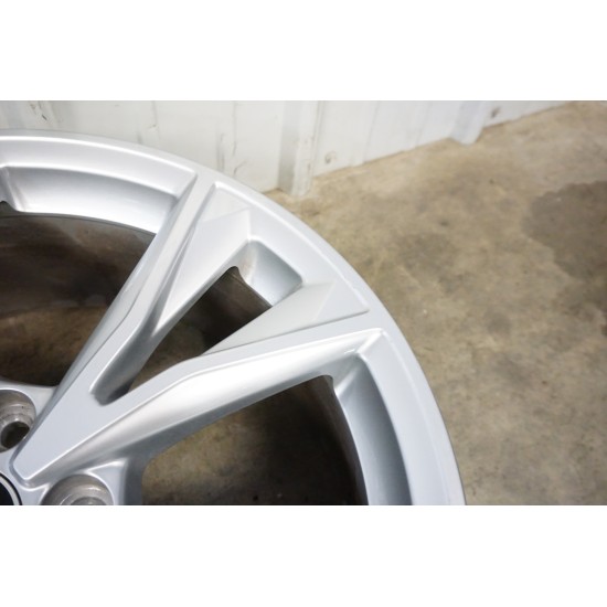 21-23 AUDI Q3 Factory 18