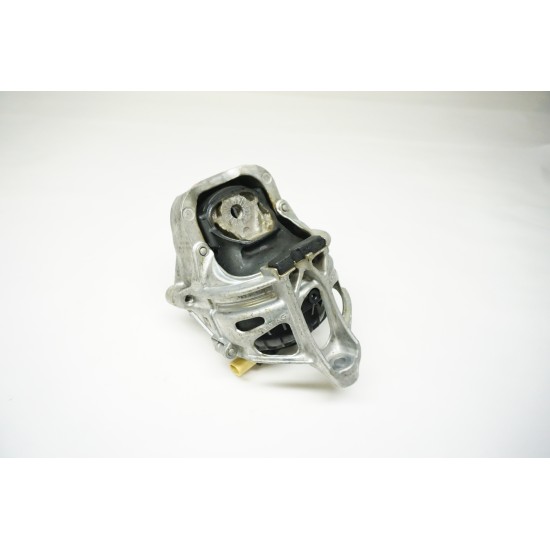 21-23 AUDI Q5 2.0T Passenger Side Engine Mount 4M0199372
