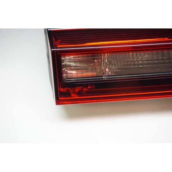 2018-2020 VW ATLAS - DRIVER LID INCANDESCENT TAIL LIGHT BRAKE LAMP OEM