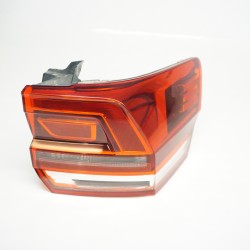 2018-2020 VW ATLAS - PASSENGER QUARTER INCANDESCENT TAIL LIGHT BRAKE LAMP OEM