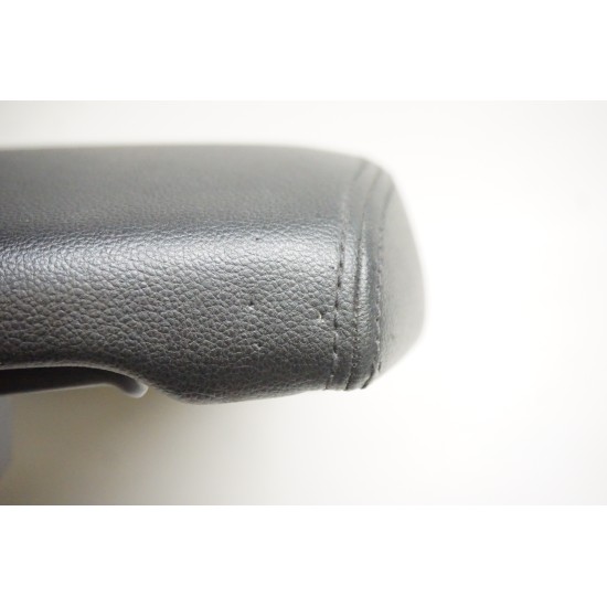 2018-2021 Volkswagen Atlas Center Console Arm Rest 3CN864207B