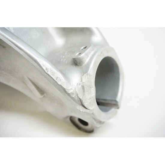 2006-2010 Volkswagen Passat Passenger Steering Knuckle Spindle Right 3C0407254F