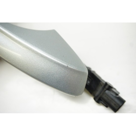 2018-2023 Volkswagen ATLAS Passenger Door Handle - KEYLESS Right 5GM837206A LA7W
