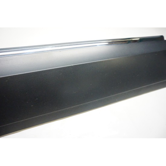2018-2023 Volkswagen Atlas - Front Door Molding LEFT 3CN854939A