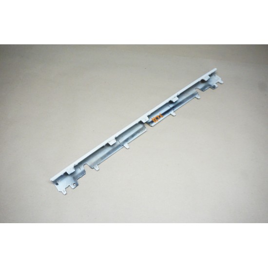 2009-2012 AUDI Q5 Center Bumper / Grille Trim 8R0807661 Genuine