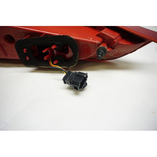 2009-2012 AUDI Q5 LED Brake Tail Light Driver Left 8R0945093B OEM