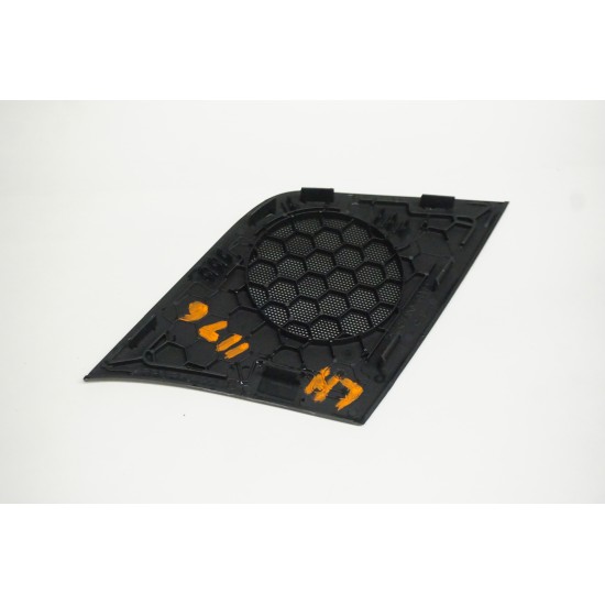 2009-2012 AUDI Q5 Dash Speaker Cover - LEFT 8R0857227B