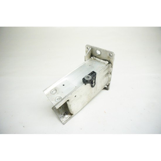 2013-2015 AUDI RS5 Passenger Bumper Impact Support Bracket 8K0807134B RIGHT
